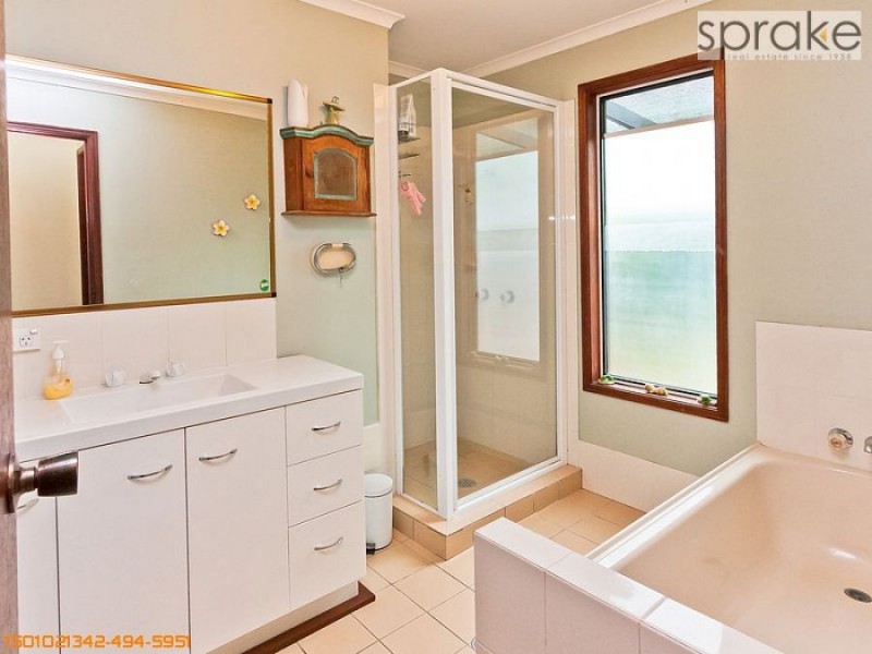 6 Partridge Close, Torquay QLD 4655