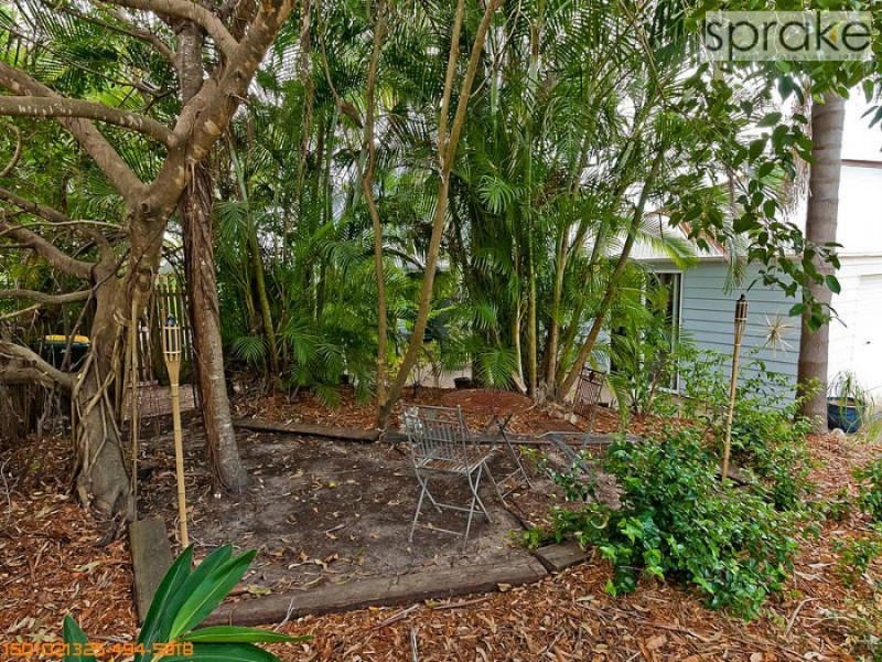 6 Partridge Close, Torquay QLD 4655