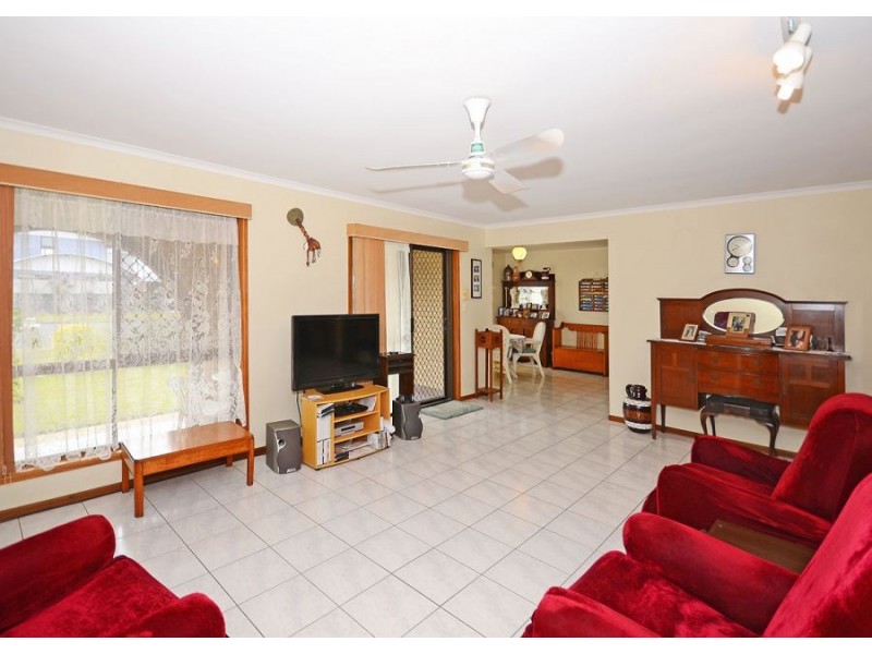 3 Moonbi Street, Scarness QLD 4655