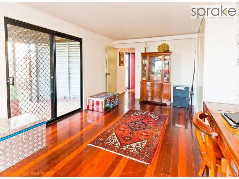 6 Moonbi Street, Scarness QLD 4655
