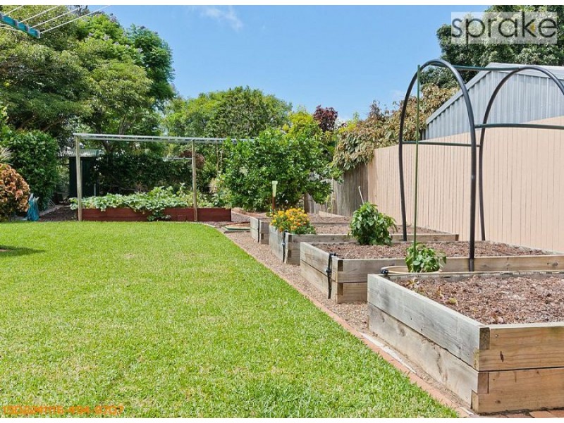 7 Venice Court, Point Vernon QLD 4655