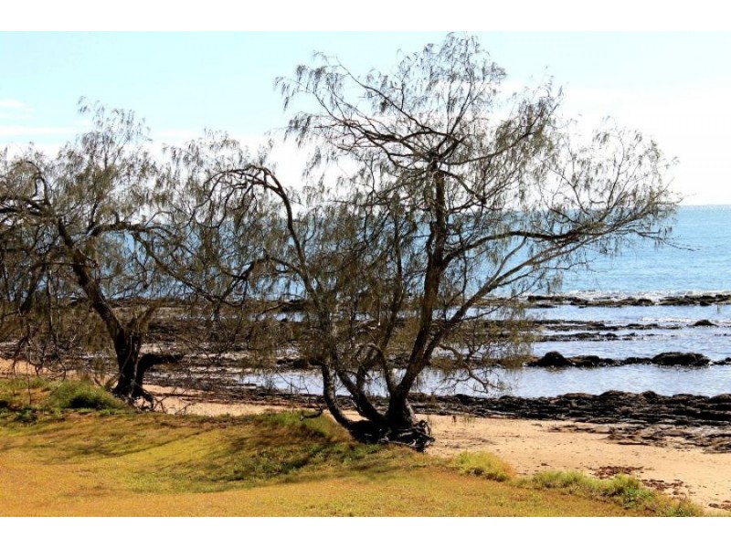 143 Esplanade, Point Vernon QLD 4655