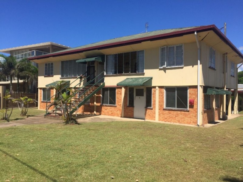 327 Esplanade, Scarness QLD 4655