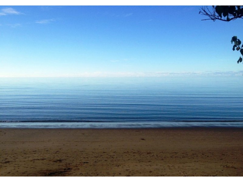 327 Esplanade, Scarness QLD 4655