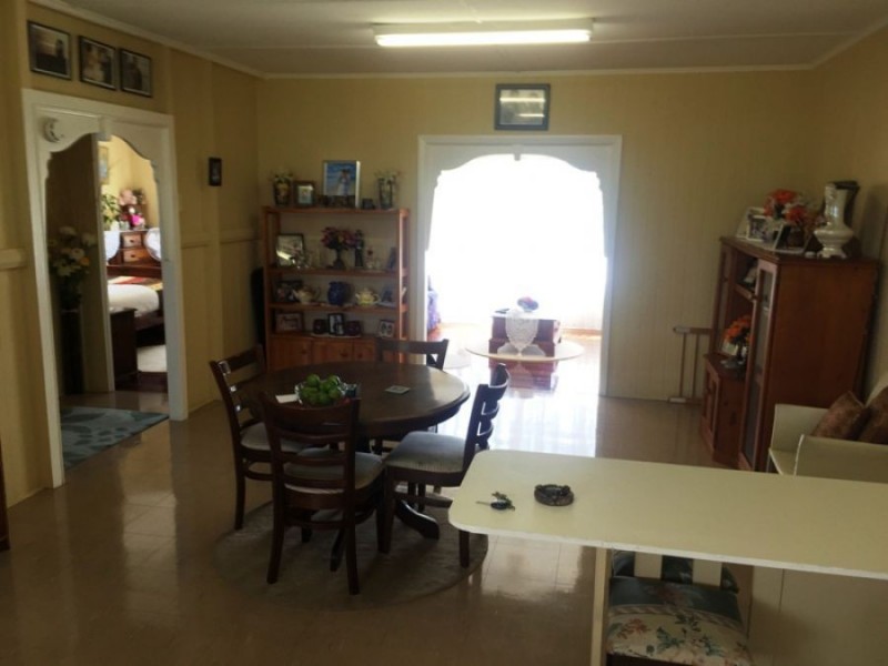 327 Esplanade, Scarness QLD 4655