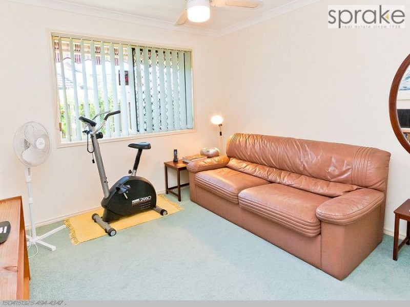 12 Montrose Close, Point Vernon QLD 4655