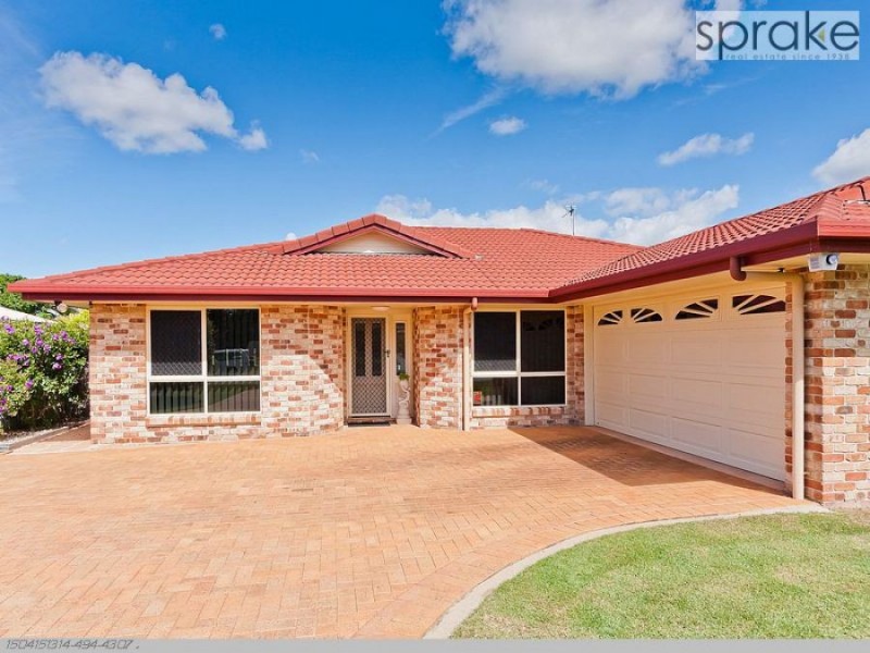 12 Montrose Close, Point Vernon QLD 4655