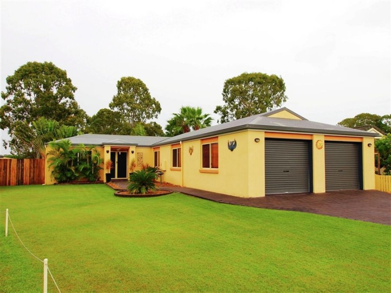 6 Lester Cresent, Torquay QLD 4655