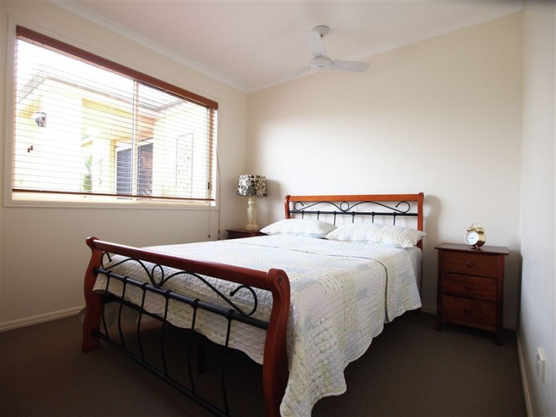 6 Lester Cresent, Torquay QLD 4655