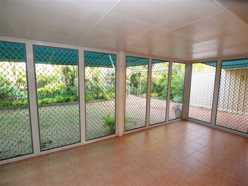 21 Tristania Crescent, Urangan QLD 4655