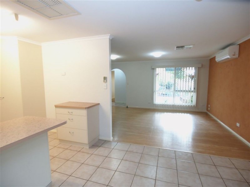 21 Tristania Crescent, Urangan QLD 4655