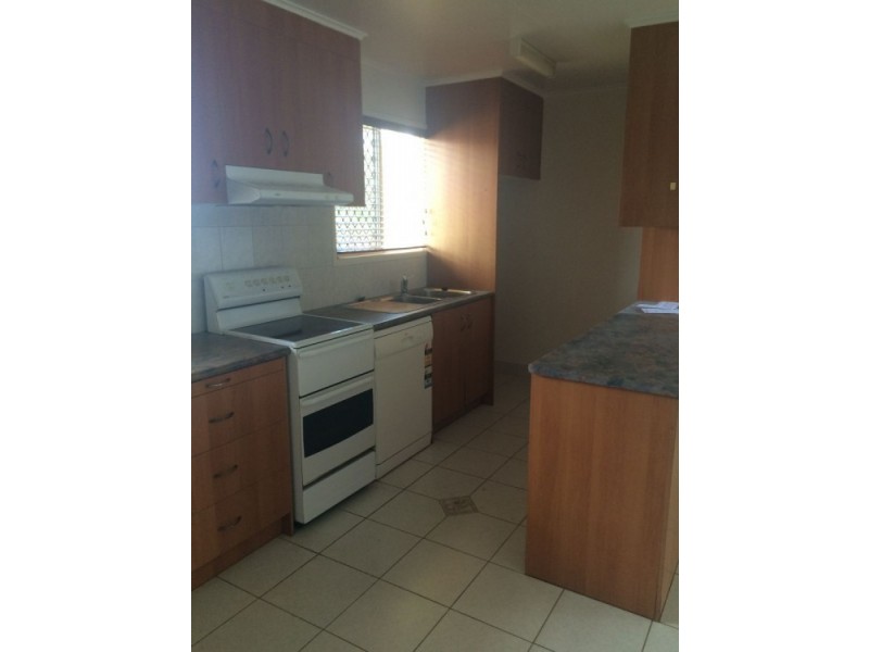 50 Hansen Street, Urangan QLD 4655