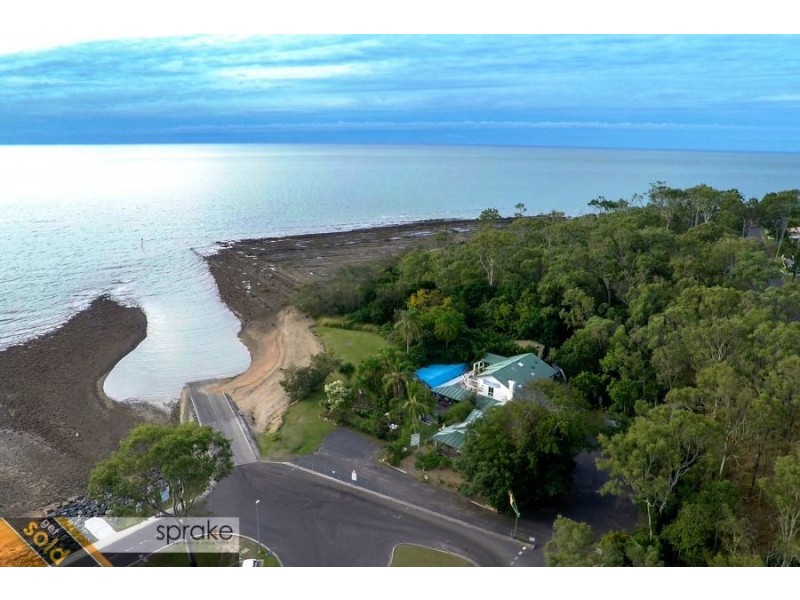 12 Esplanade, Point Vernon QLD 4655
