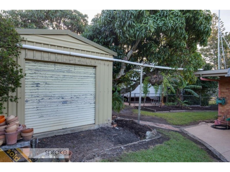 12 Esplanade, Point Vernon QLD 4655