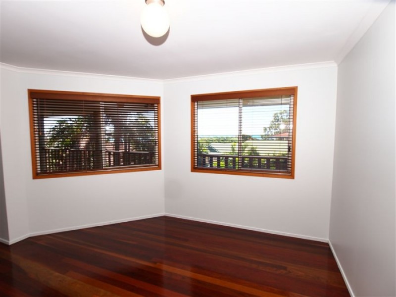 6 Flinders Street, Point Vernon QLD 4655