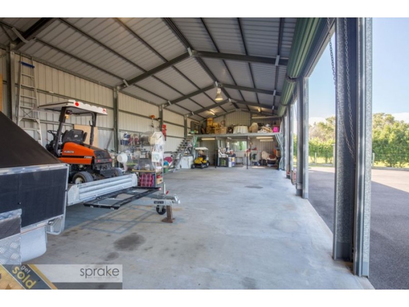 20-22 Jindera Court, Wondunna QLD 4655