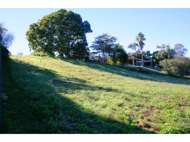 17 Awinya Court, Urraween QLD 4655