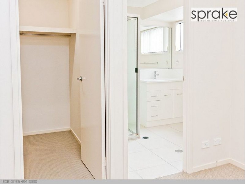 1/12 Endeavour Way, Eli Waters QLD 4655