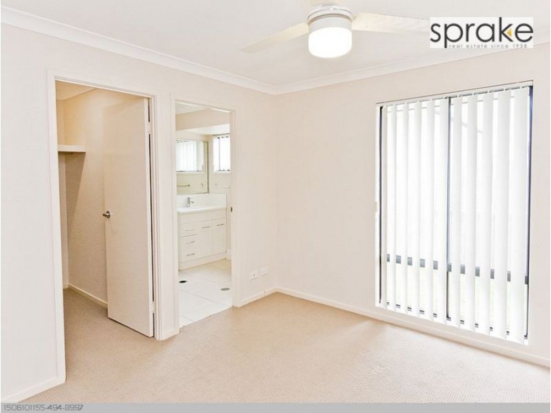 1/12 Endeavour Way, Eli Waters QLD 4655