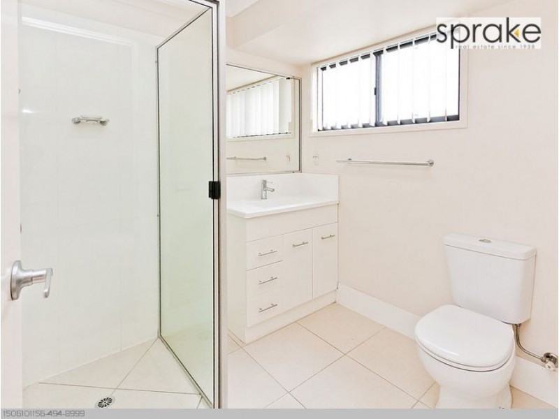 1/12 Endeavour Way, Eli Waters QLD 4655