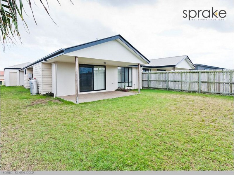 1/12 Endeavour Way, Eli Waters QLD 4655