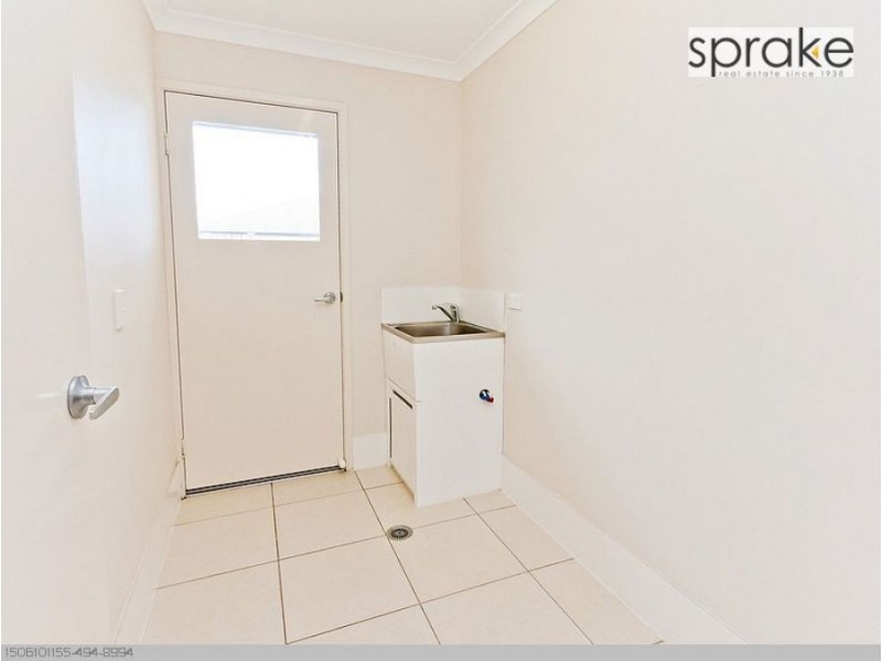 1/12 Endeavour Way, Eli Waters QLD 4655