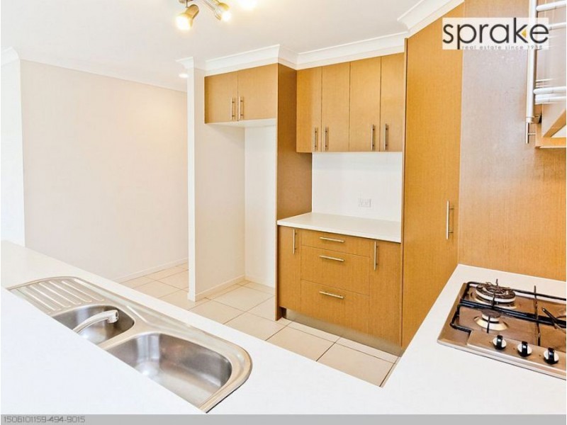 1/12 Endeavour Way, Eli Waters QLD 4655