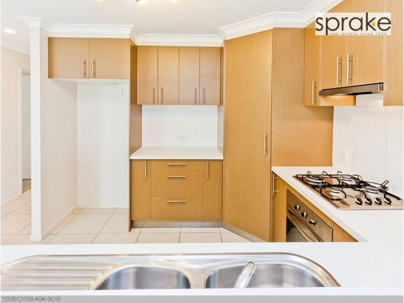 1/12 Endeavour Way, Eli Waters QLD 4655