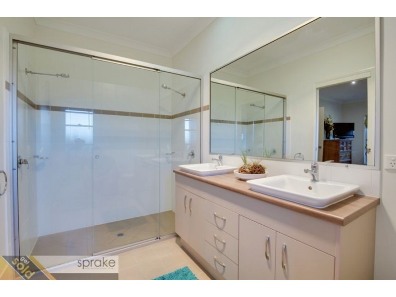 20 Seacrest Drive, Wondunna QLD 4655