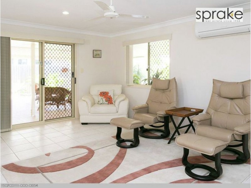 62 Wattle Street, Point Vernon QLD 4655