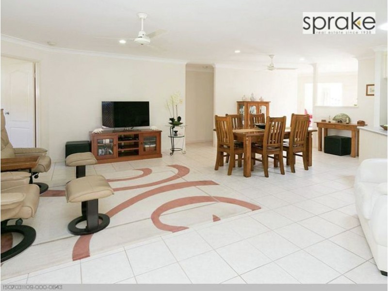 62 Wattle Street, Point Vernon QLD 4655