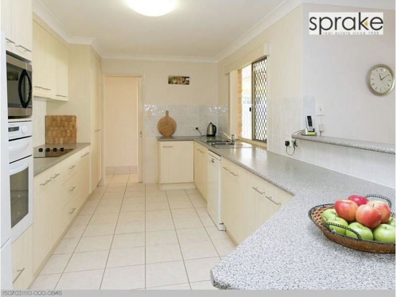 62 Wattle Street, Point Vernon QLD 4655