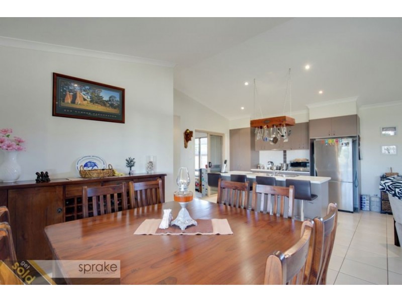 6 Genoa Court, Point Vernon QLD 4655