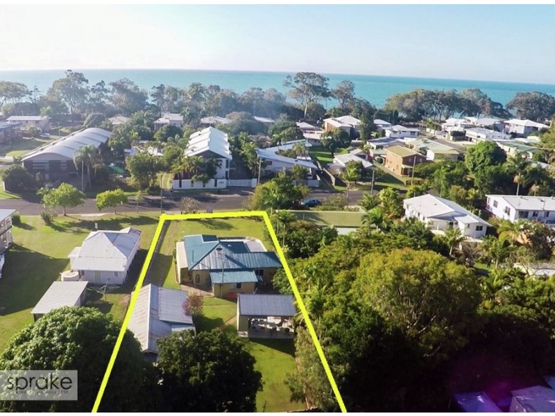 211 Cypress Street, Urangan QLD 4655