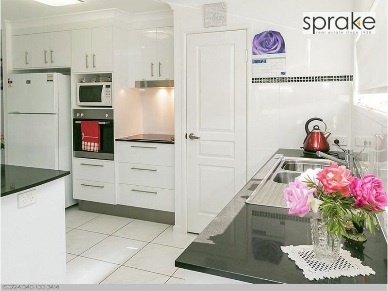 9 Mayfair Street, Point Vernon QLD 4655