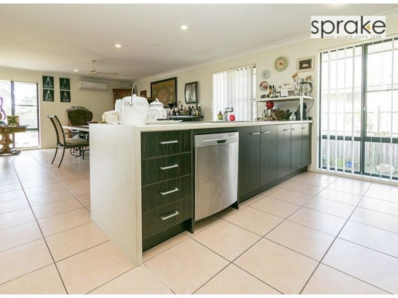 16 Golden Grove Court, Eli Waters QLD 4655