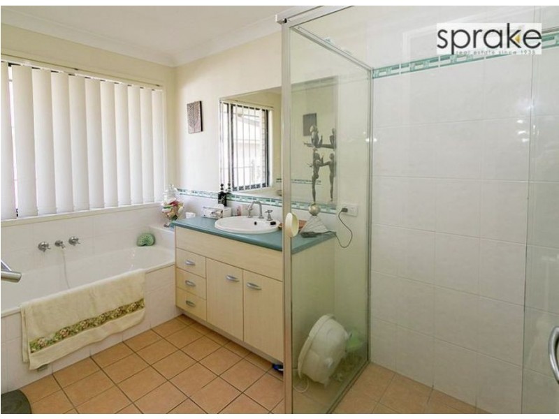 16 Golden Grove Court, Eli Waters QLD 4655
