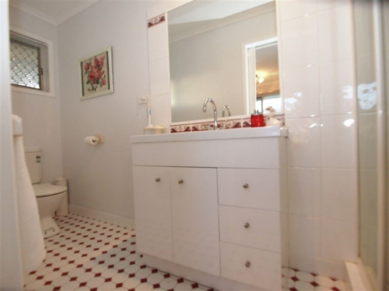 30 Blue Water Road, Booral QLD 4655