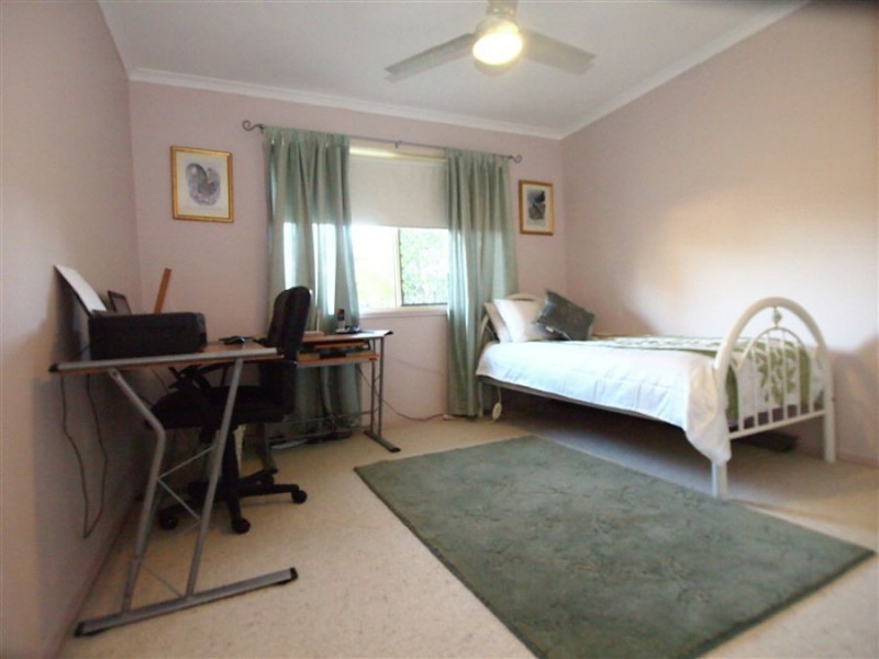 30 Blue Water Road, Booral QLD 4655