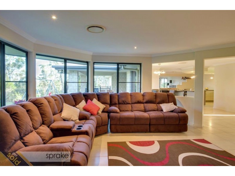 25 Highland Place, Craignish QLD 4655