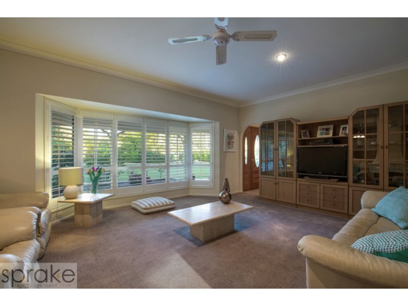 45 Wellington Crescent, Wondunna QLD 4655