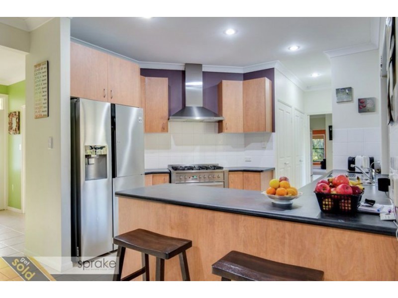 8 Montuna Court, Wondunna QLD 4655