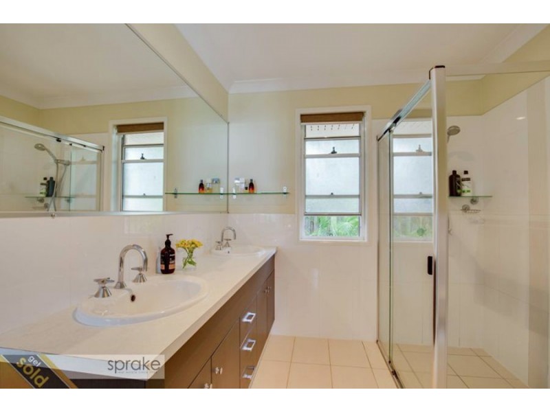 5 Seahaven Circuit, Pialba QLD 4655