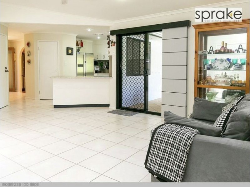 16 Oceanview Street, Point Vernon QLD 4655