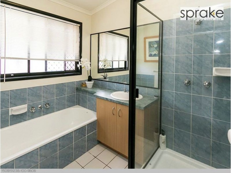 16 Oceanview Street, Point Vernon QLD 4655