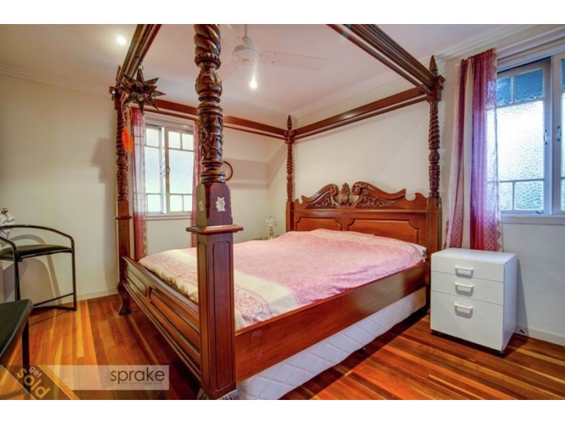 209 Torquay Terrace, Torquay QLD 4655