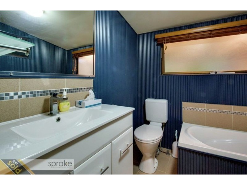209 Torquay Terrace, Torquay QLD 4655
