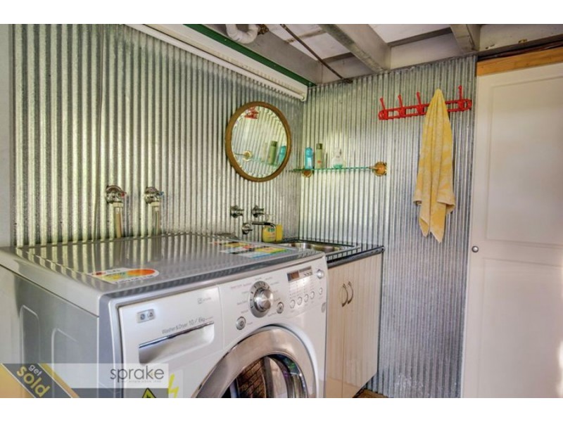 209 Torquay Terrace, Torquay QLD 4655