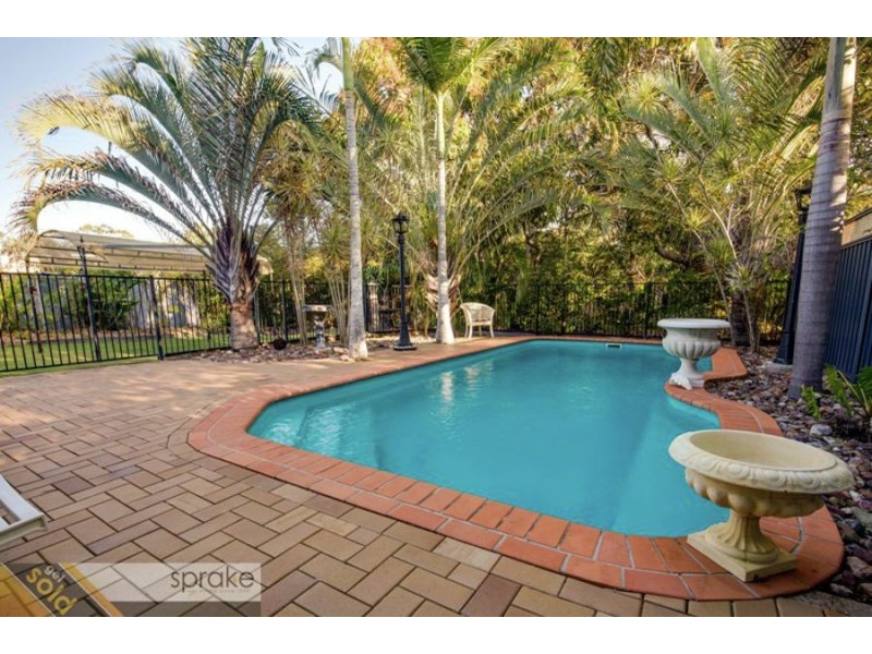 209 Torquay Terrace, Torquay QLD 4655