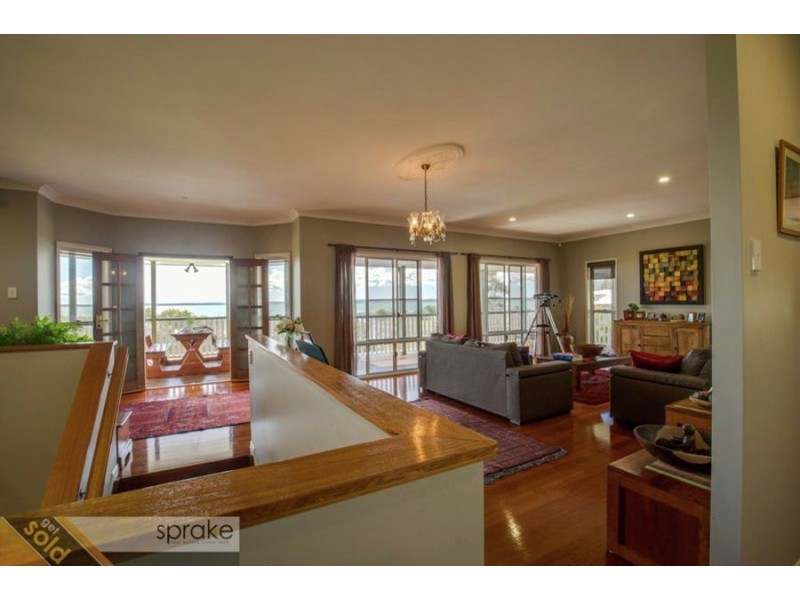 25 Francis Avenue, Booral QLD 4655